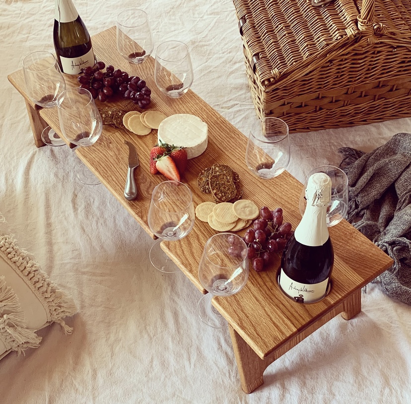 Glass wine bottle holder online